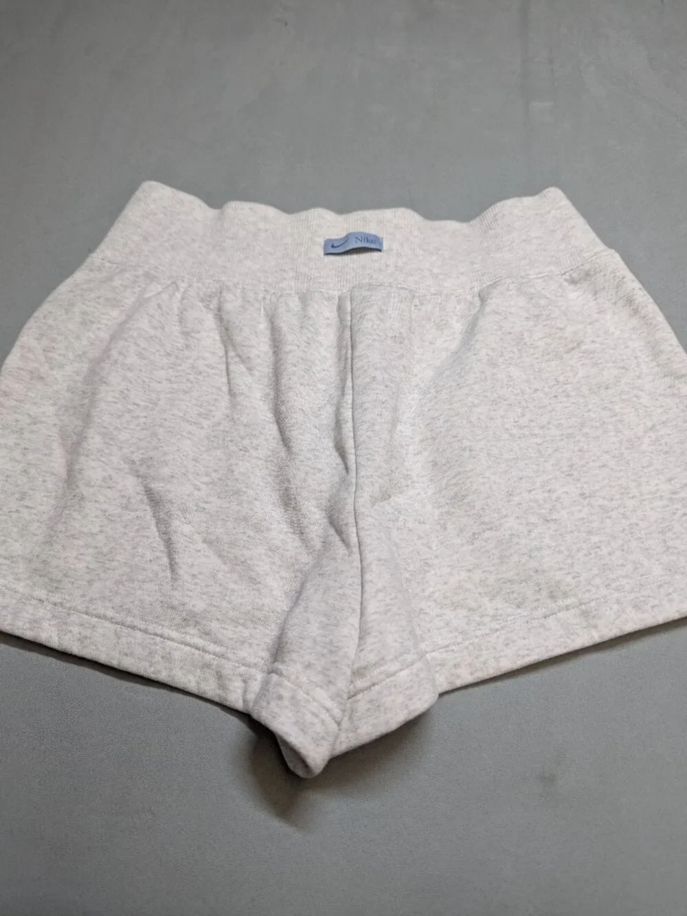 Nike Phoenix High Rise Logo Short - Size Medium